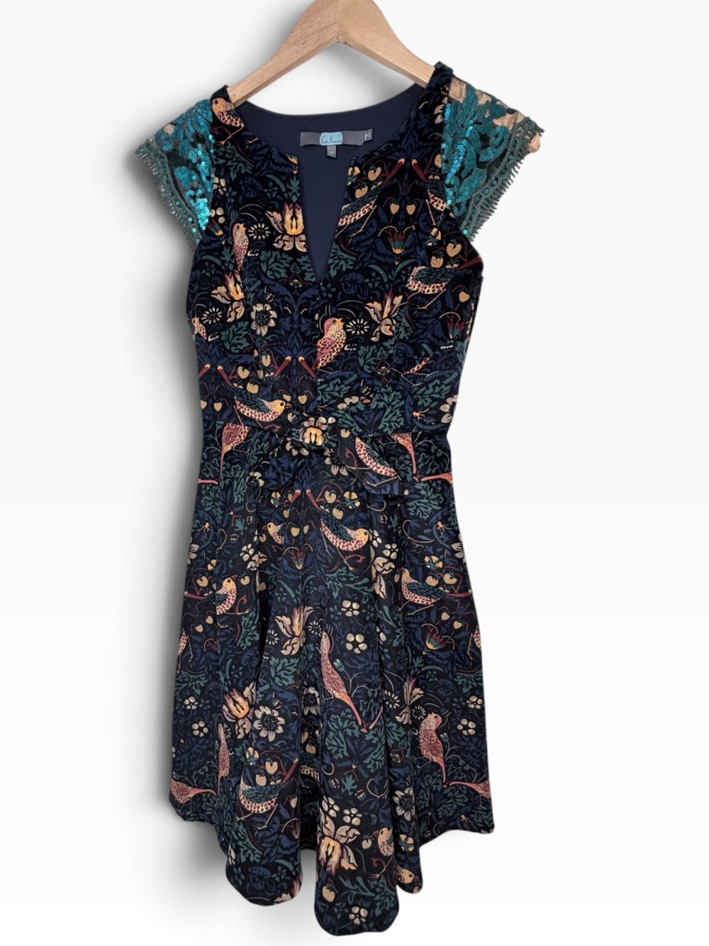 Anthropologie Eva Franco
Larksong Corduroy Bird Sequin Dress, - Picture 5 of 9